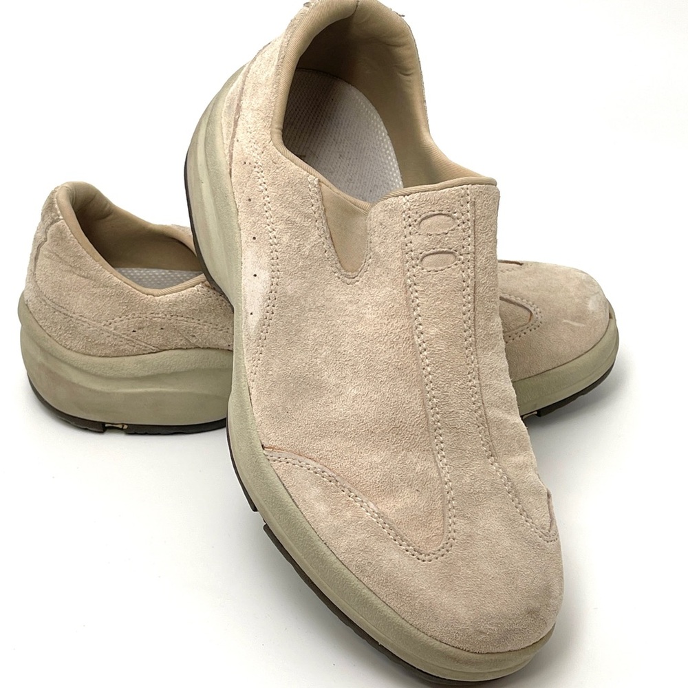 Hush Puppies Men's Tan Suede Loafers